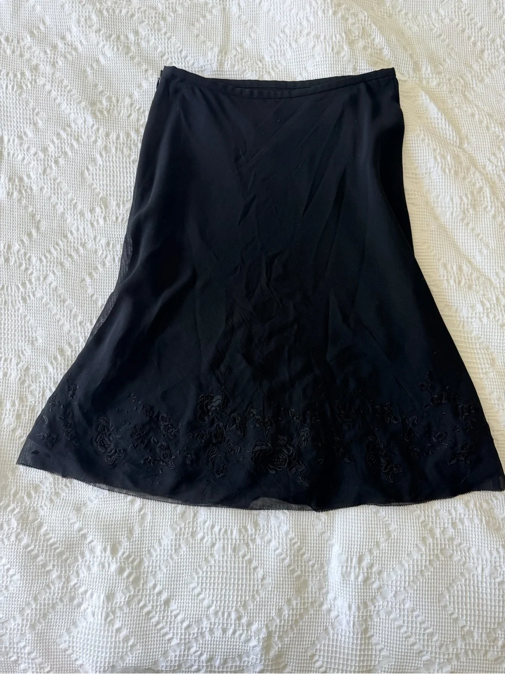 Vintage Ann Taylor Black A-Line Embroidered Hem Skirt - Picture 3 of 4